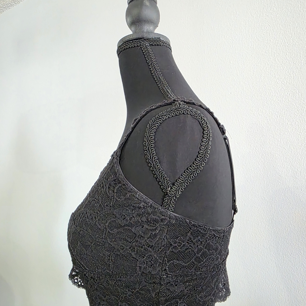 EUC PINK Victoria's Secret Black Lace Bralette - L - Picture 4 of 6